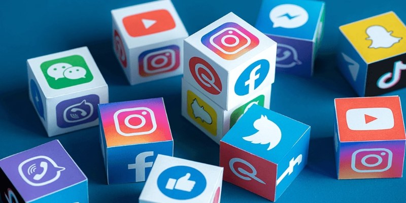 Liên lạc miễn phí qua kênh mạng xã hội